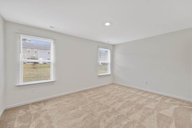 Building Photo - 3063 Spline Cir