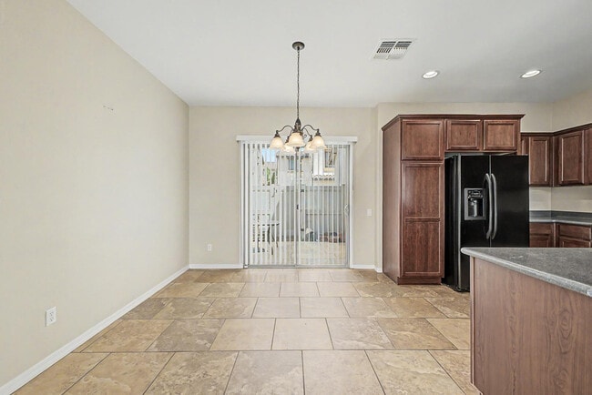 Building Photo - 26616 N Babbling Brook Dr