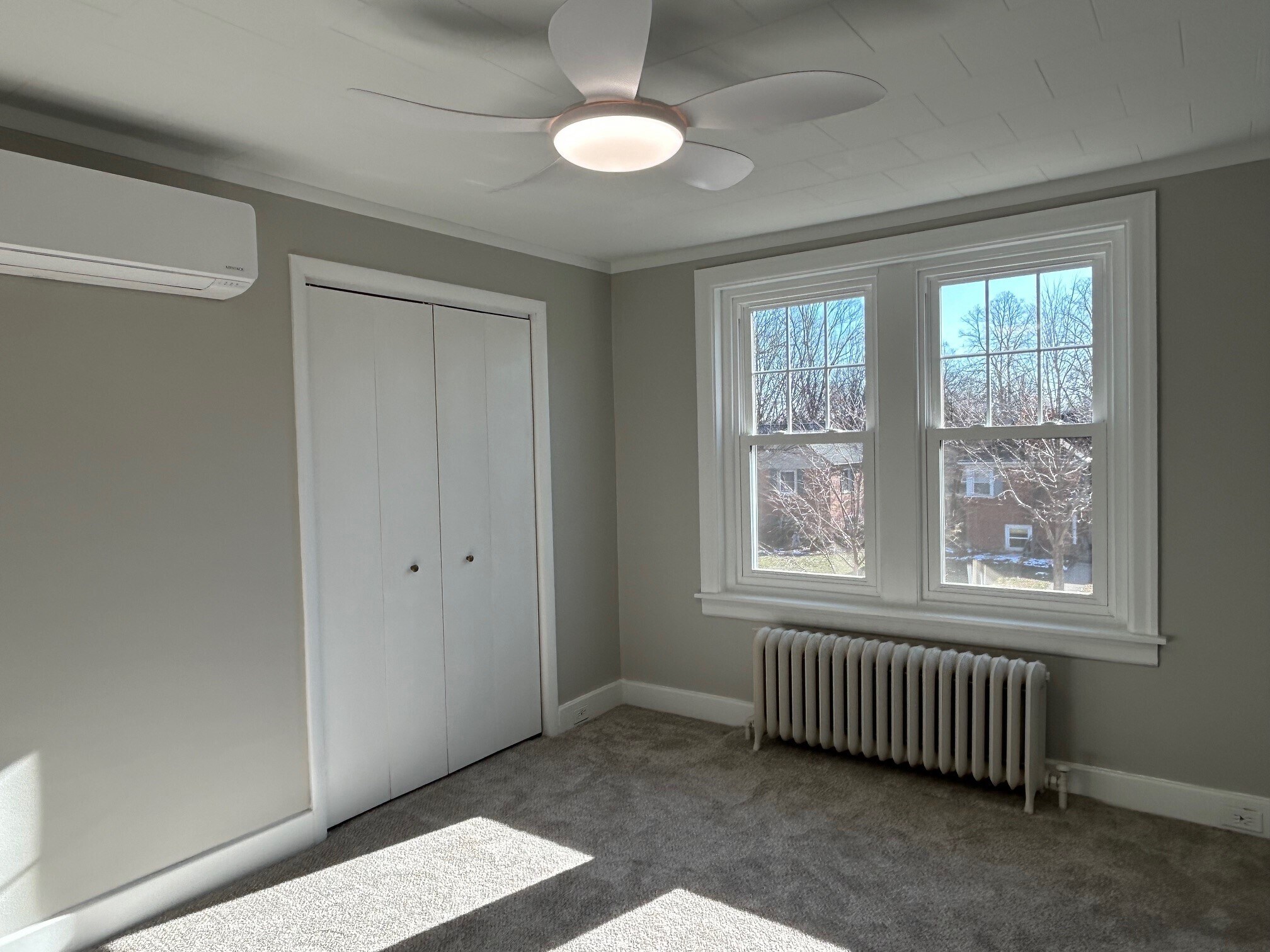 Building Photo - 1407 Delaware Ave