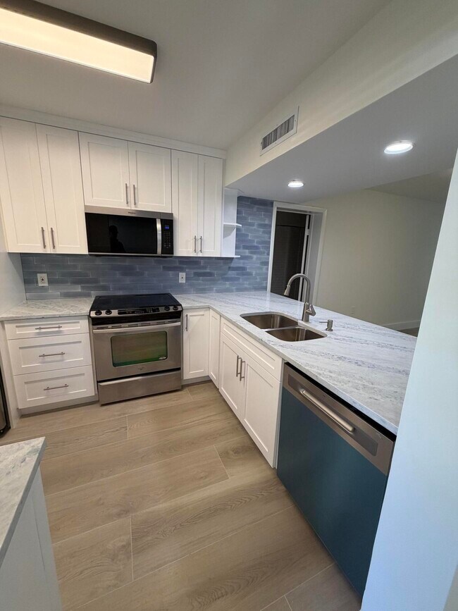 Building Photo - 3511 Village Blvd