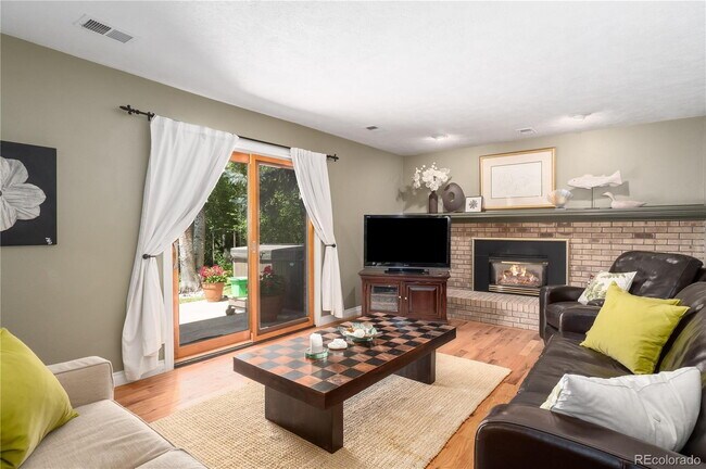 Building Photo - Wonderful 4-bedroom home in Greenwood South