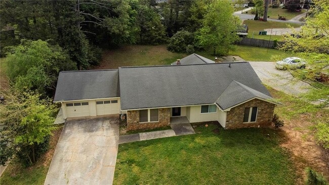 Building Photo - 3016 Donavan Way