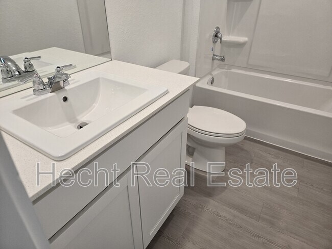 Building Photo - 1518 Tiptop Mdw