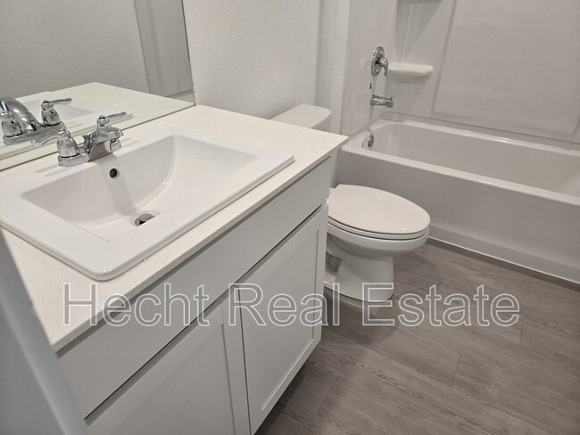 Building Photo - 1531 Tiptop Mdw