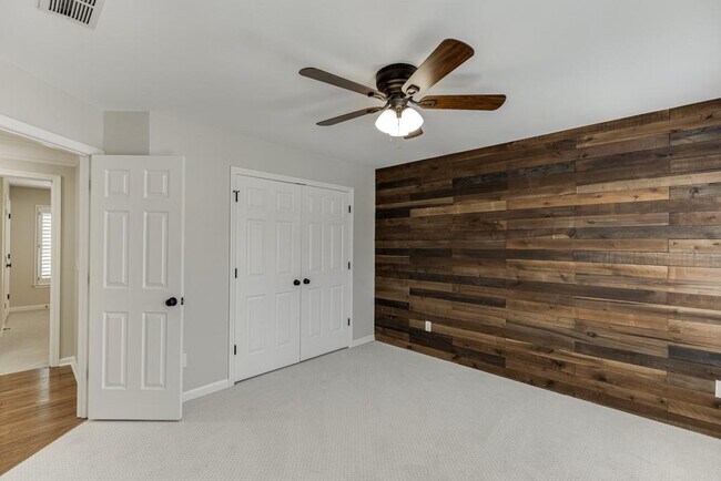 Building Photo - 295 Crown Vetch Ln