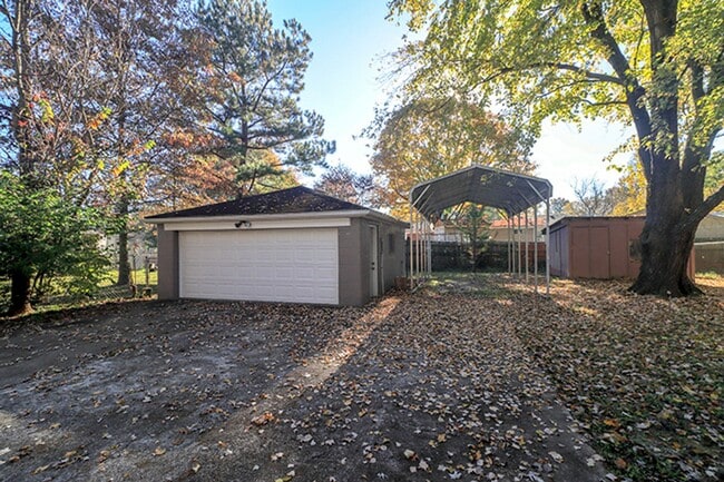 Building Photo - 3 bedroom 1 bath in Valley Station!