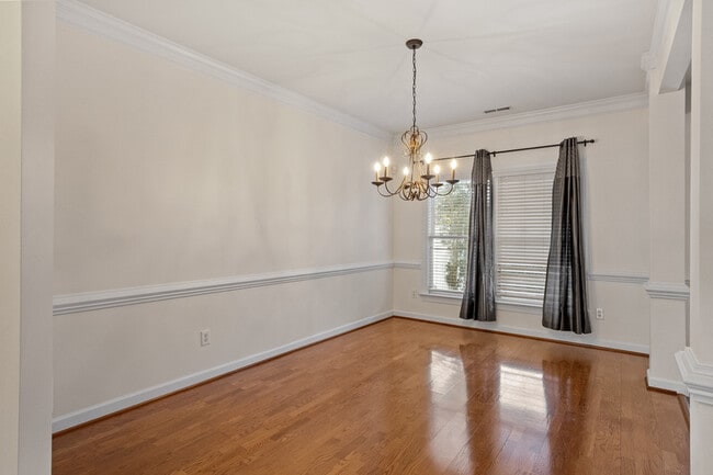 Building Photo - 8105 Satillo Ln