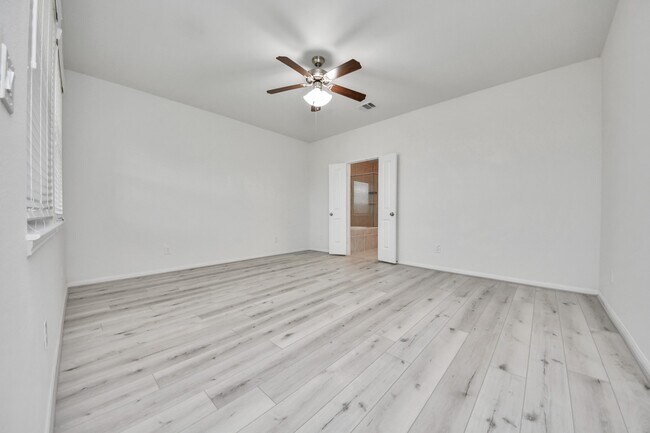 Building Photo - 24111 Golden Fallow Dr