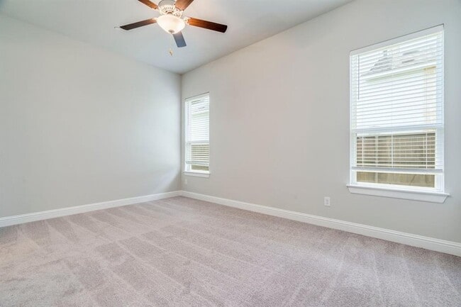 Building Photo - 600 C-Bar Ranch Trl