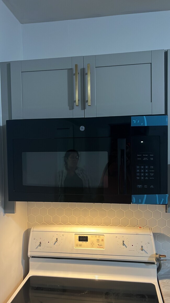 Building Photo - 1036 NW 25th St