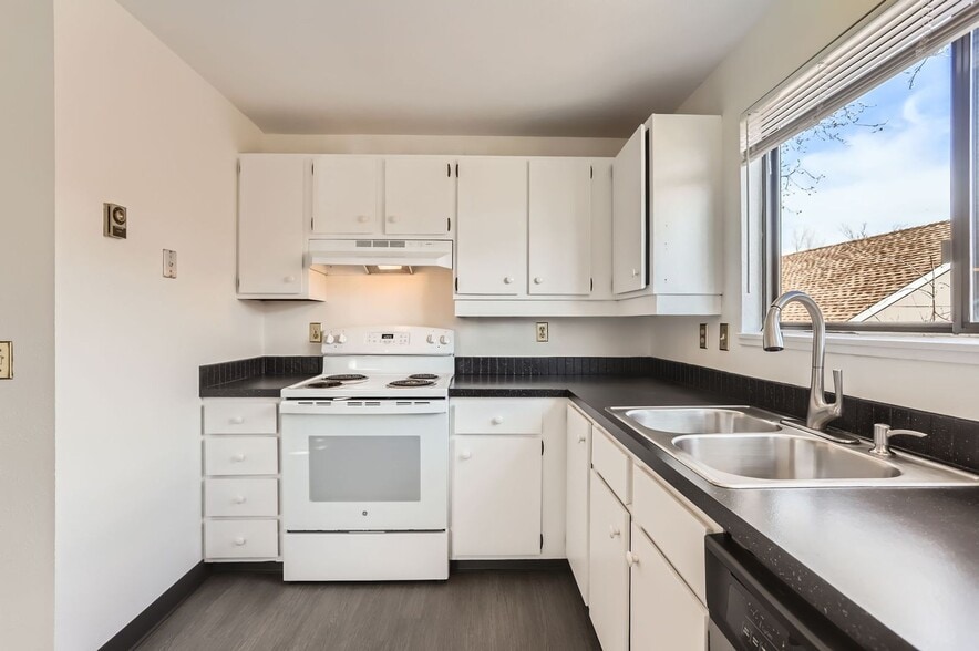 Building Photo - 3293 Cripple Creek Trail