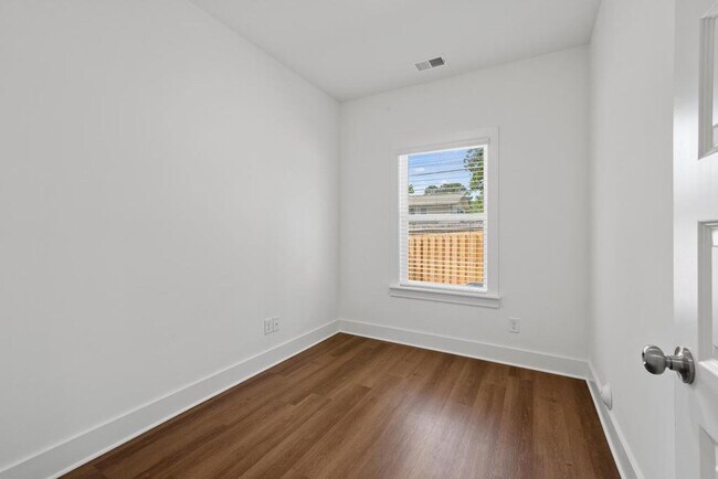 Building Photo - 3760 Patton Crst