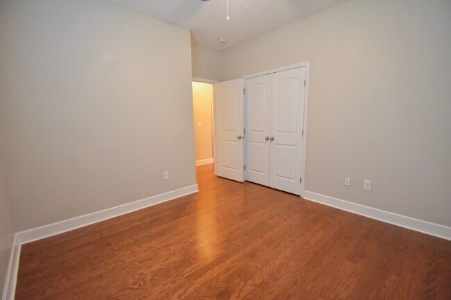 Building Photo - 4 Bedroom 2 Bathroom Home in Anderson Creek