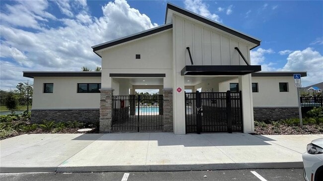 Building Photo - 398 Bogey Dr
