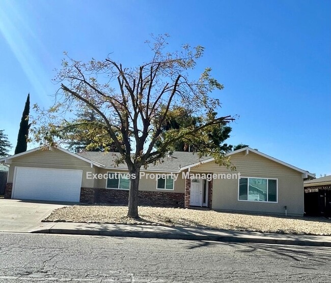 Primary Photo - 140 Juniper Ave