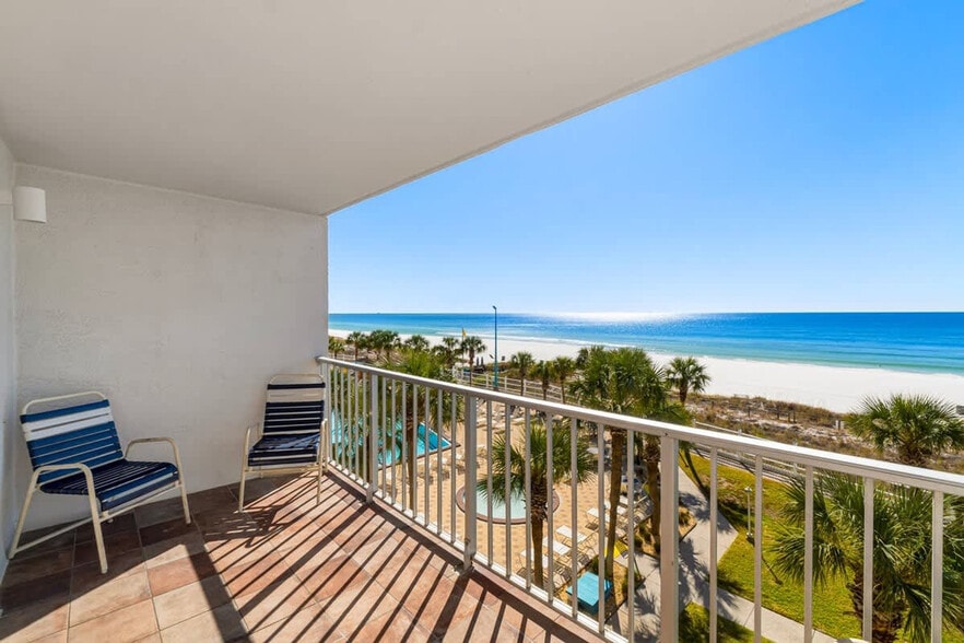 Building Photo - 8743 Thomas Dr