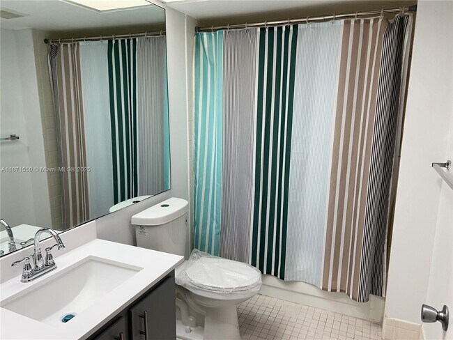 Building Photo - 1200 SW 125th Ave