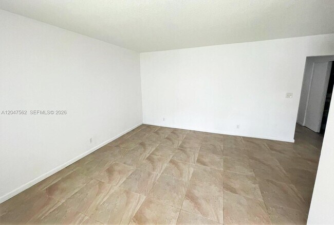 Building Photo - 1708 N 16th Ave