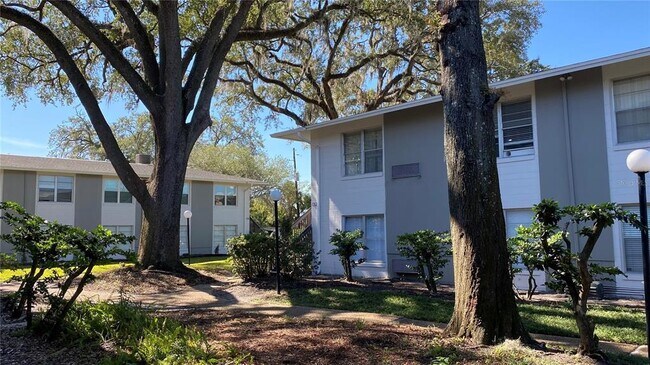 Building Photo - 136 America St