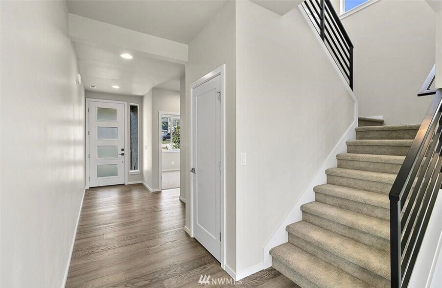 Building Photo - 10224 SE 268th Pl