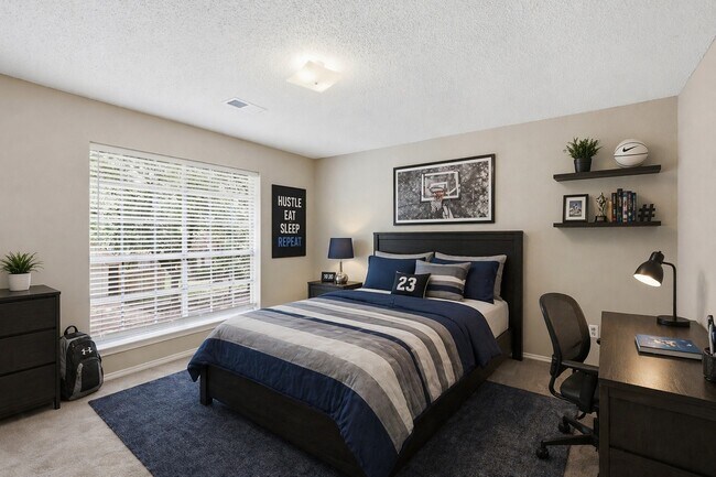 Building Photo - 2802 Grants River Cir