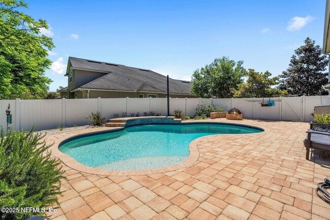 Building Photo - 11725 Paddock Gates Dr