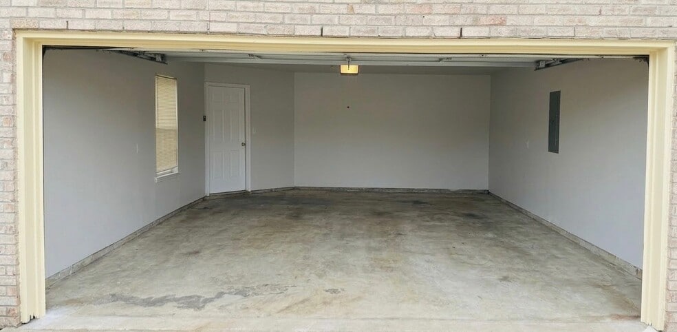 Two Car Garage with remote - 2128 Candlebrook Ct