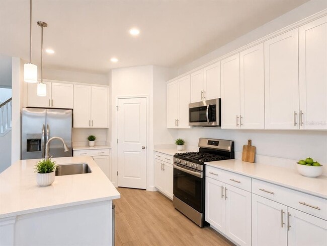 Building Photo - 15115 Sea Salt Wy