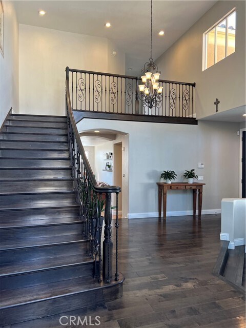 Building Photo - 7420 Cliffside Ct