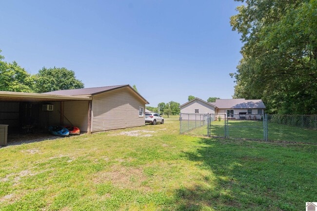 Building Photo - 8230 Cairo Rd
