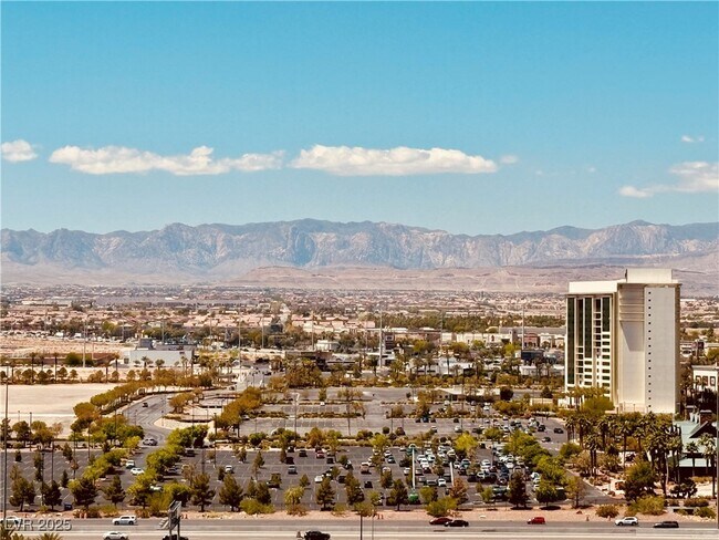 Building Photo - 8255 S Las Vegas Blvd