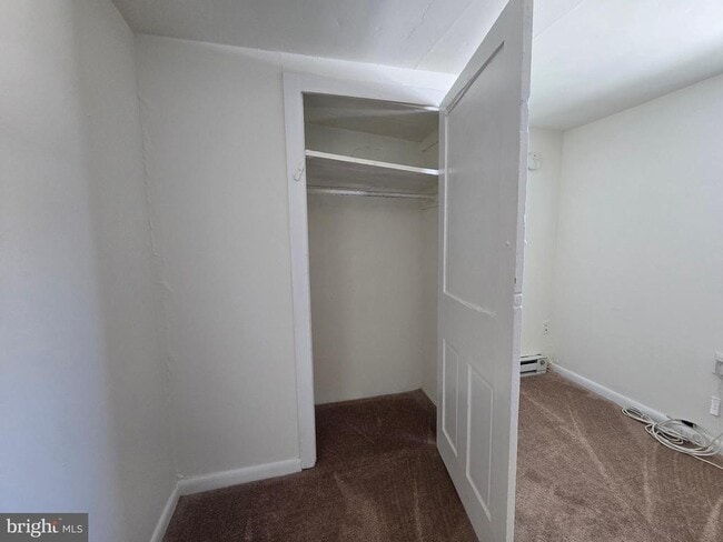 Building Photo - 76 Chestnut St