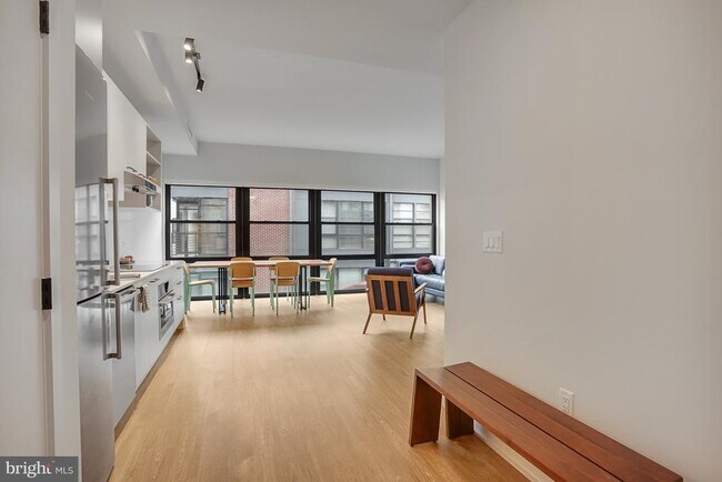 Building Photo - 1625 Eckington Pl NE
