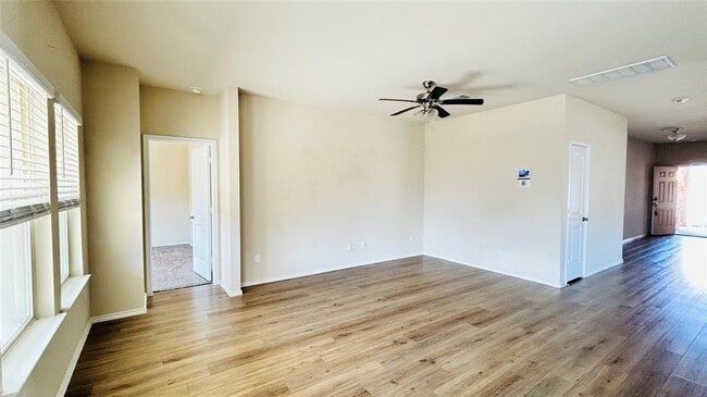 Building Photo - 180 Onna St