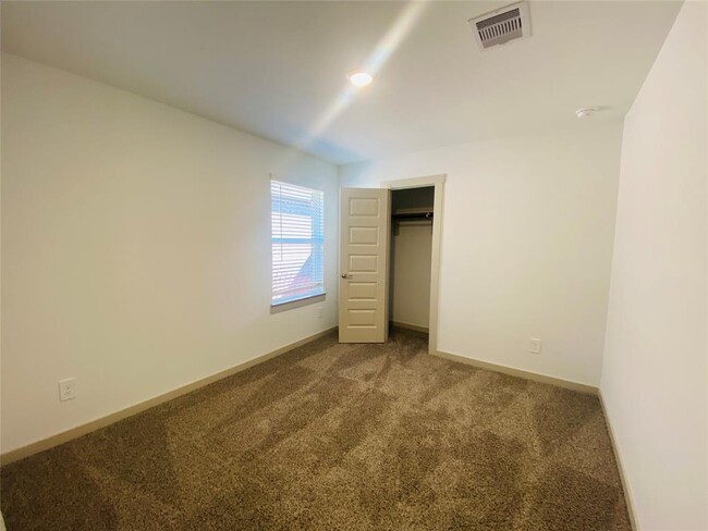 Building Photo - 29927 Violet sky Wy