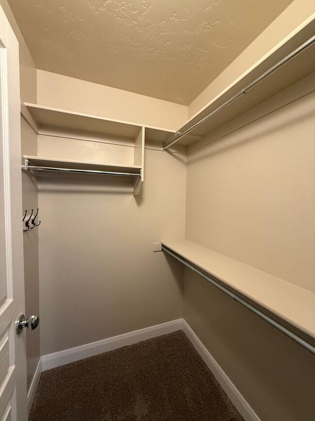 Building Photo - Townhome in Casitas at Hidden Valley with ...