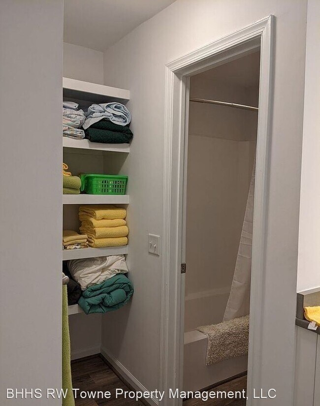 Building Photo - 2 br, 2 bath House - 708 S Henry St #9