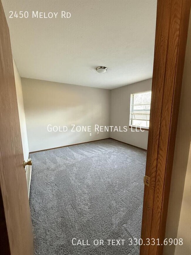 Building Photo - 2450 Meloy Rd