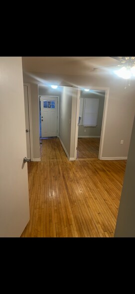 Building Photo - 220 Colgate Ave