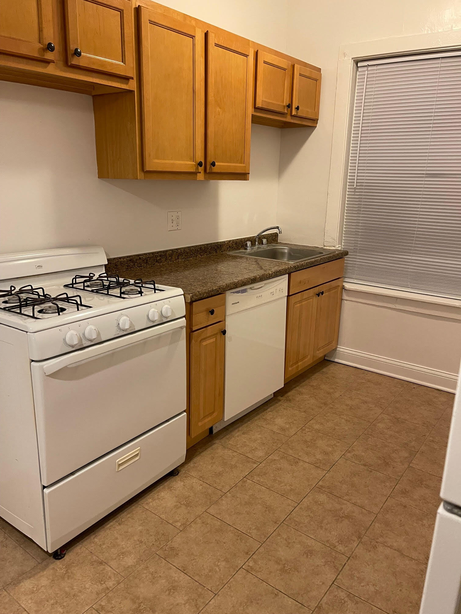 Building Photo - 6964 Sheridan N Rd