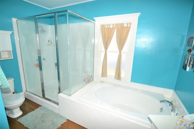 Building Photo - Beautiful Belmont Heights Home with Huge Backyard