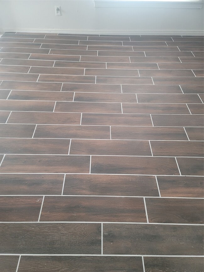 Building Photo - 1914 Binz St