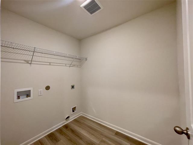 Building Photo - 301 Marsh Ln