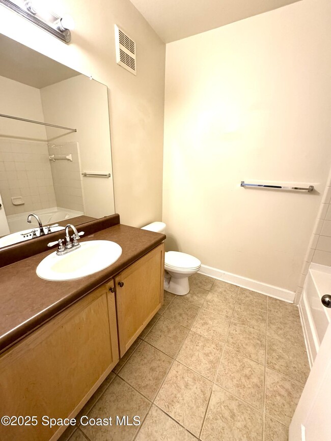 Building Photo - 6461 Borasco Dr
