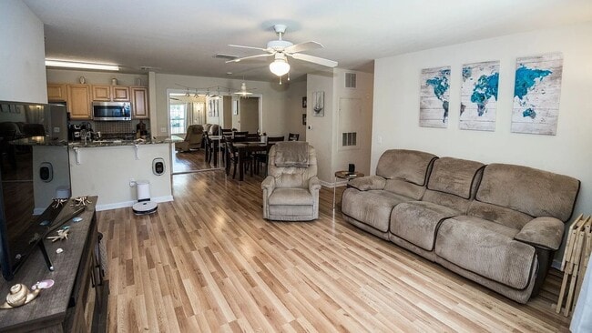 Building Photo - Charming 4BR Townhome in Panama City Beach