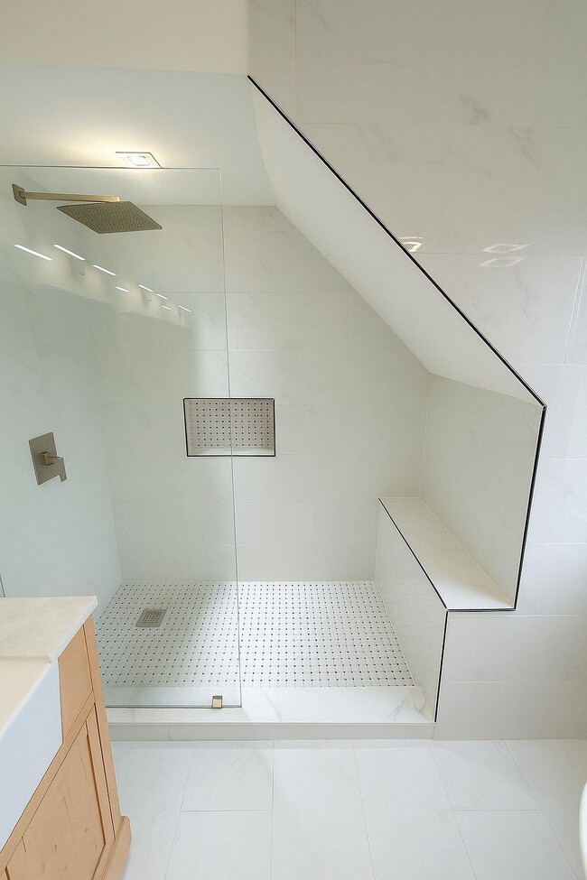 Building Photo - 996 Palisade Ave