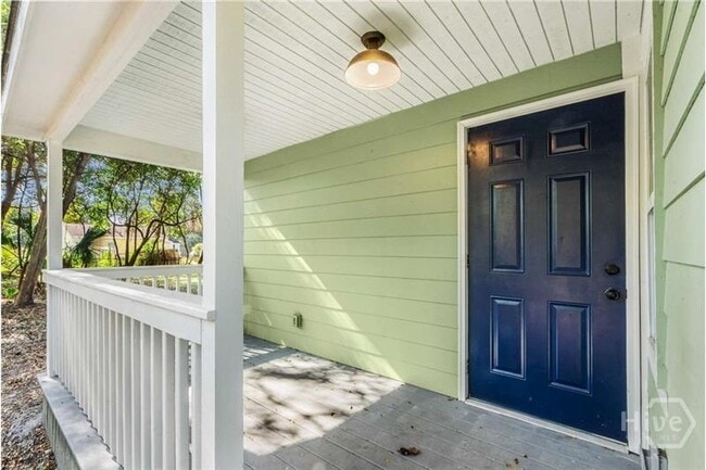 Building Photo - 2157 California Ave