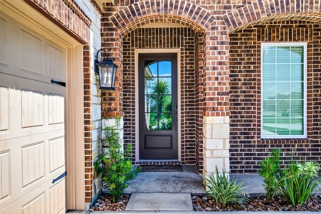 Building Photo - 2135 Tioga Vw Dr