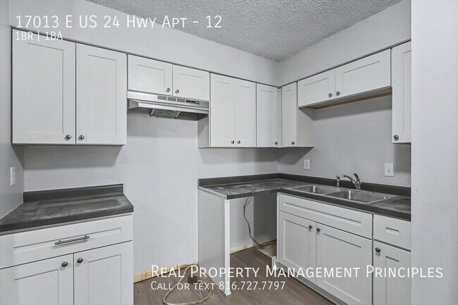 Building Photo - 17013 E US 24 Hwy Apt-12