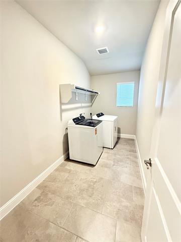 Building Photo - 2221 Currents Rd